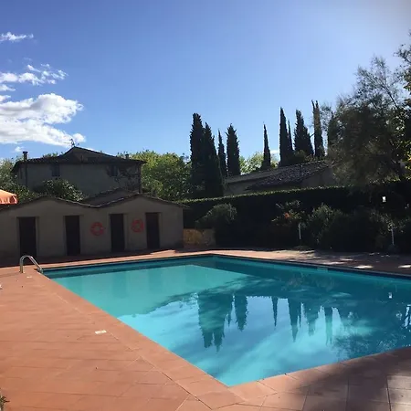 Tana De Lepri Aparthotel