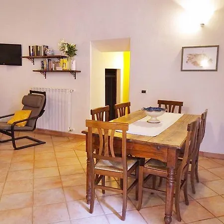 Tana De Lepri Aparthotel