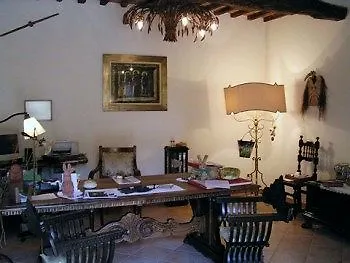 Aparthotel Tana De Lepri 3*